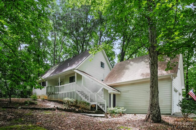 Building Photo - 2851 Forest Wood Dr