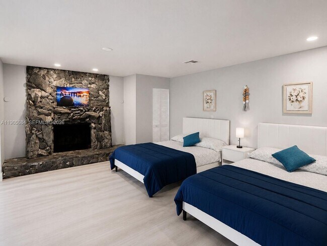 Foto del edificio - 901 SW 121st Ave