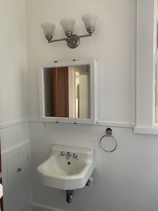Bathroom - 730 Shawnee St