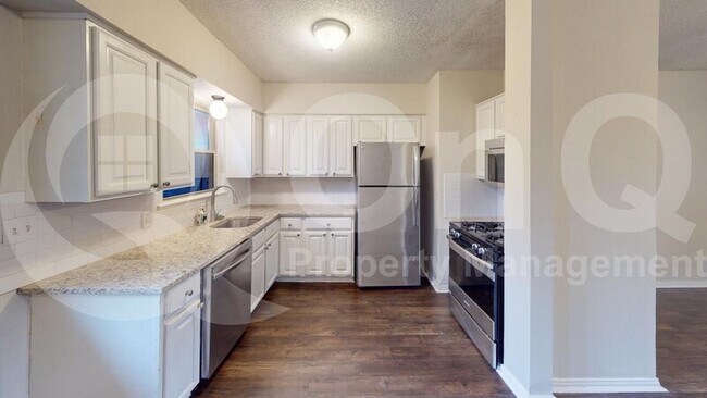 Foto del edificio - 2627 Hearthstone Dr