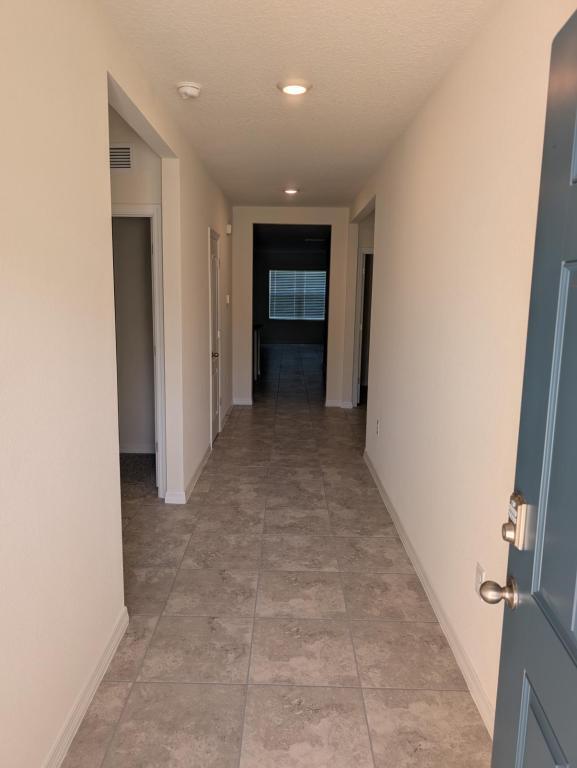 Foto del edificio - 1331 Lawndale Ct