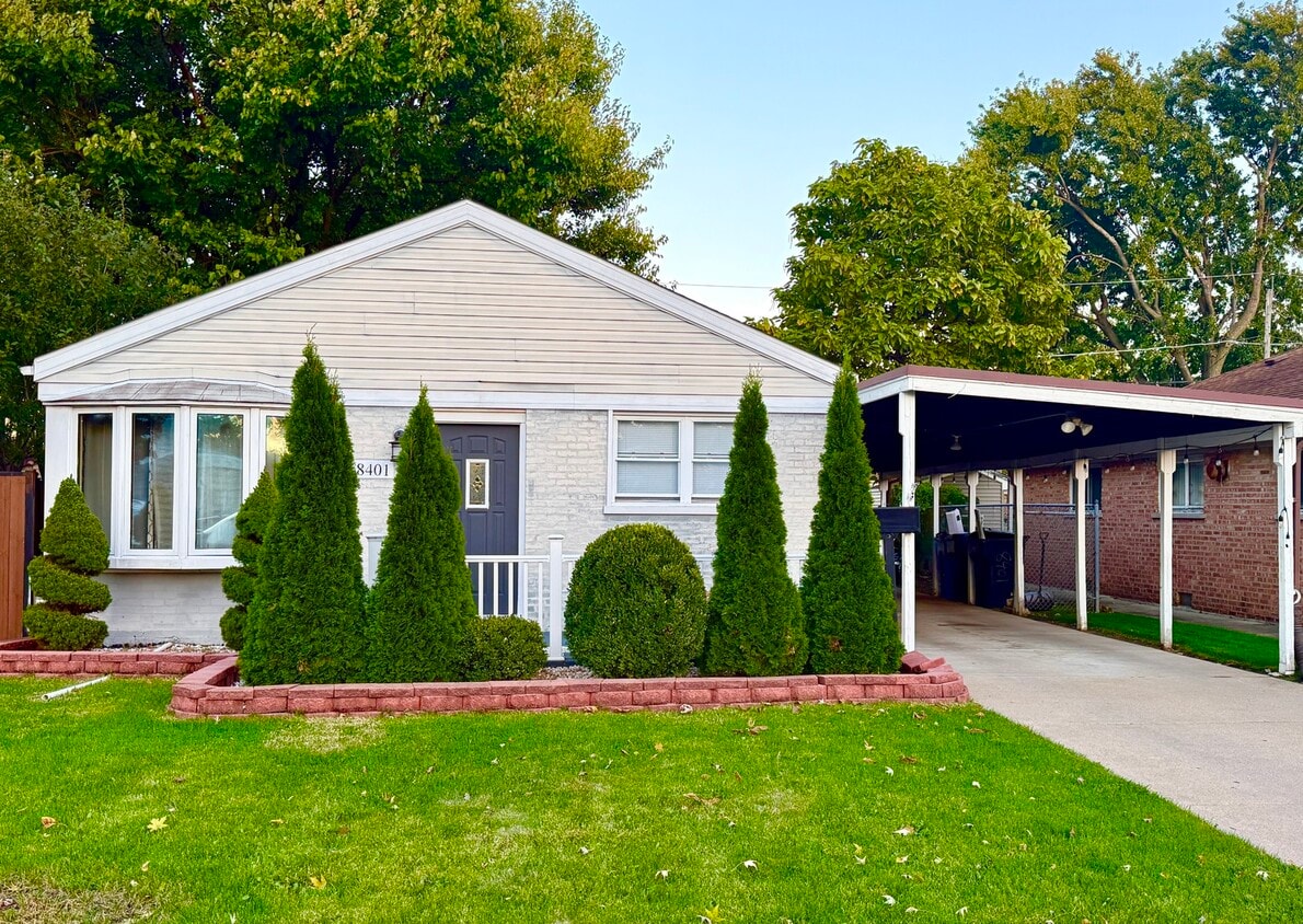 Foto principal - 8401 S Scottsdale Ave