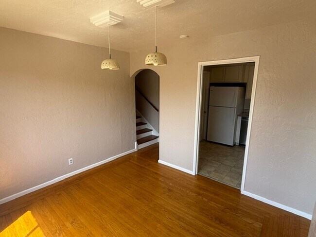 Foto del edificio - 3-Bedroom Single Family Home in Richmond Annex / El Cerrito Area