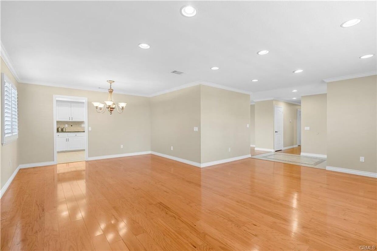 Building Photo - 1460 Timberlane Dr