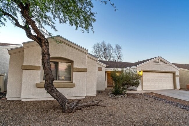 Building Photo - Tucson, AZ - Single-Family - $1,745.00 Ava...