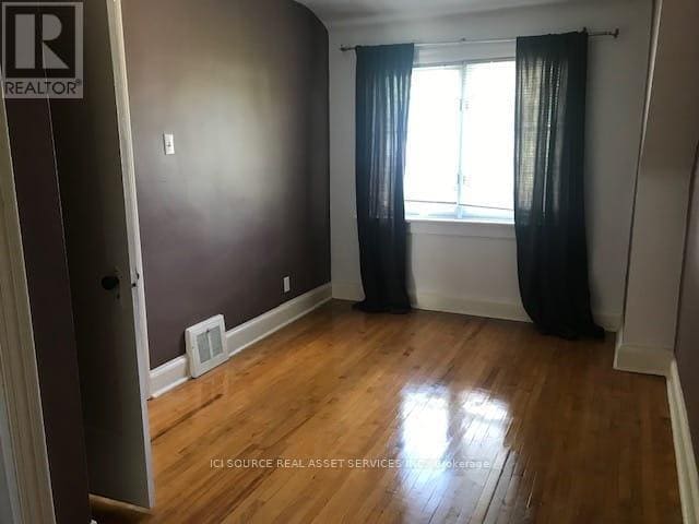 Photo du bâtiment - 159 Avondale Ave