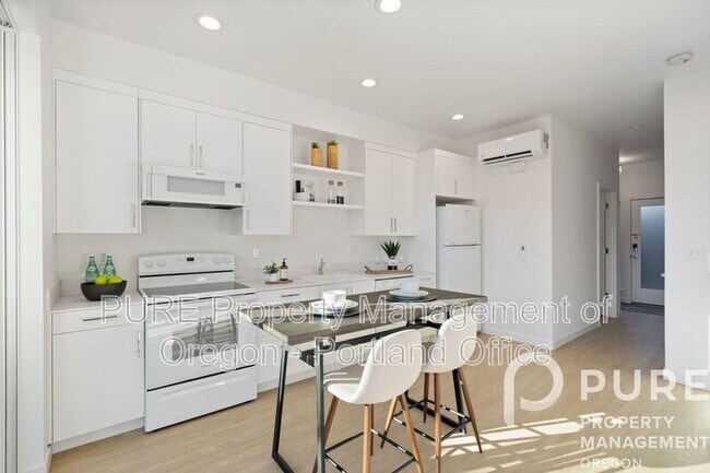 Foto del edificio - 3736 NE Liberty Terrace