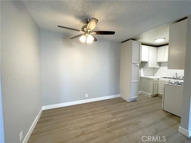 Foto del edificio - 13717 Chadron Ave