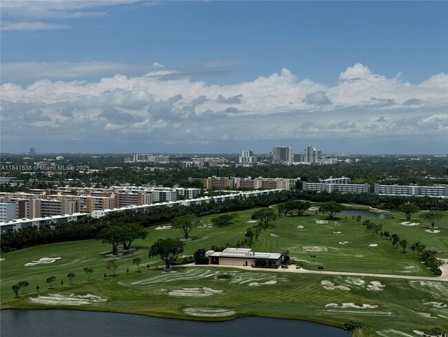 Building Photo - 1755 E Hallandale Beach Blvd