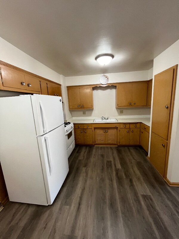 Building Photo - 8226 W Oklahoma Ave