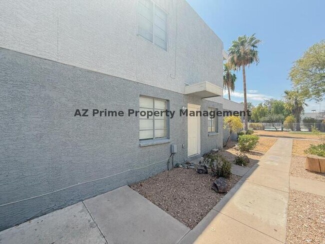 Foto del edificio - 2625 W Ocotillo Rd