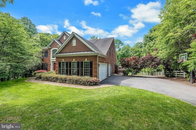 Foto del edificio - 14263 Howard Rd
