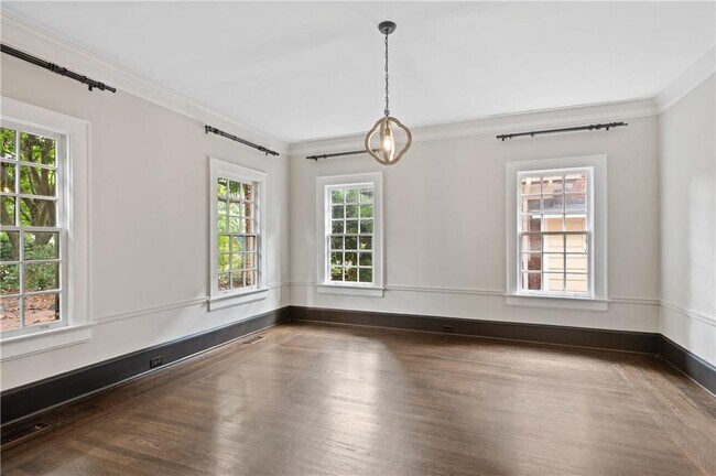 Foto del edificio - 1337 Briarcliff Rd NE