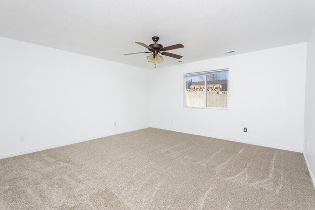 Building Photo - Cozy 3 Bedroom 2 Bathroom Home in Ivins