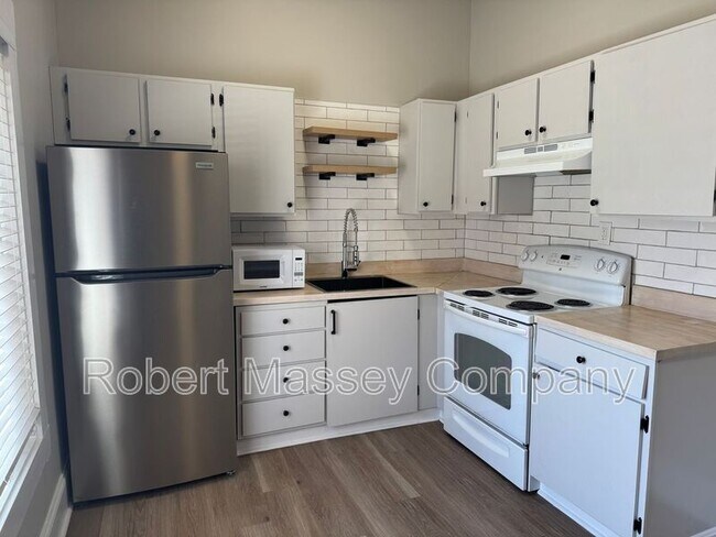 Foto del edificio - 1618 Ellwood Ave