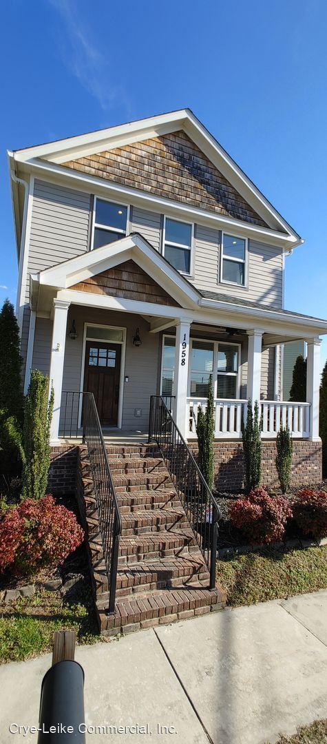 Building Photo - 4 br, 2.5 bath House - 1958 Jefferson St.