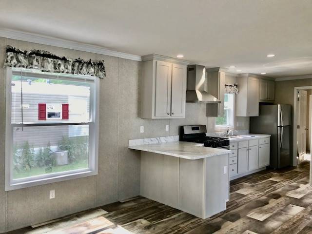 Foto del edificio - 121 Fernald Dr