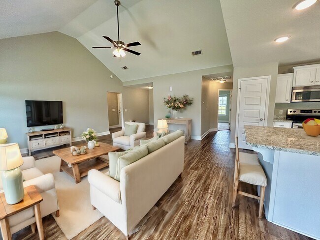 Foto del edificio - 7021 White Pine Ave