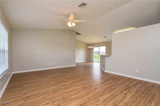 Foto del edificio - 2229 NW Juanita Pl