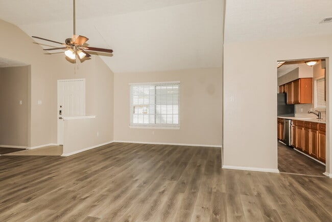 Foto del edificio - 4703 Owens Creek Ln