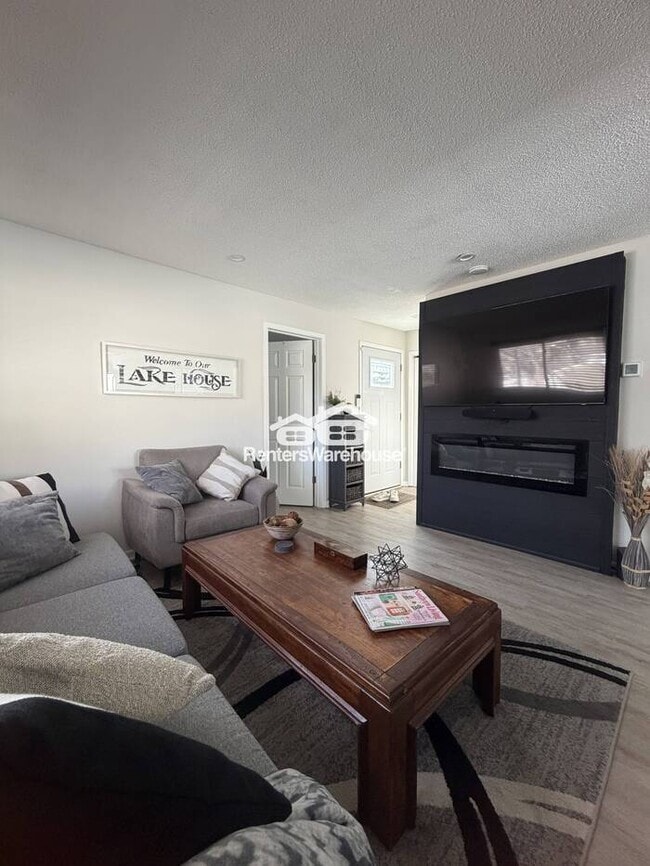 Foto del edificio - Available May 5th 2 Bedroom 1 Bath Single Family Home in White Bear Township