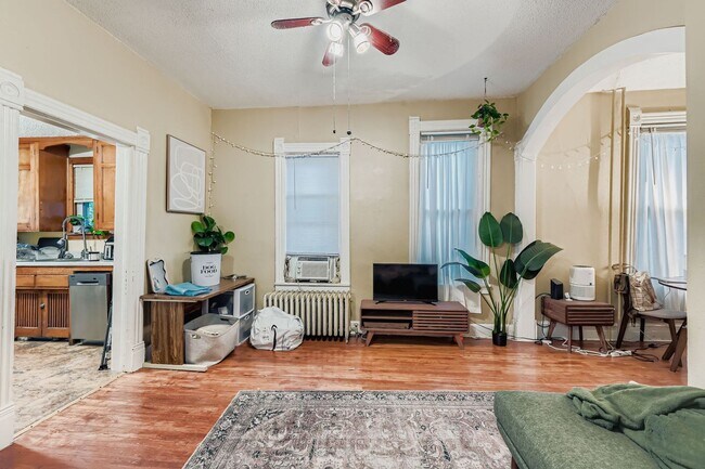 Foto del edificio - 3118 Pleasant Ave
