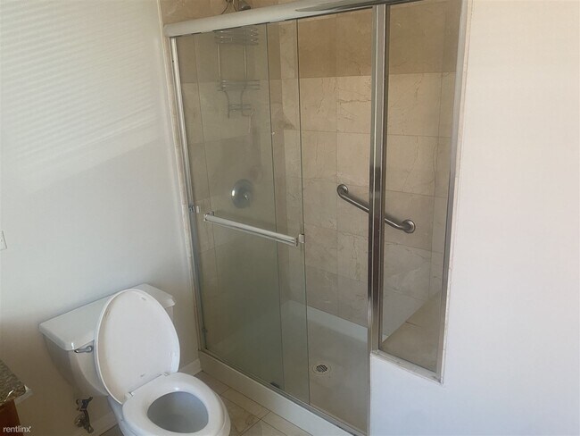 Foto del edificio - 2 br, 2 bath Condo - 900 S Western Ave #2N