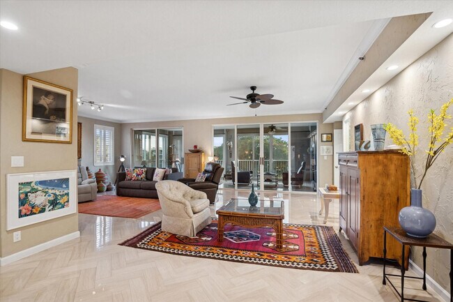 Foto del edificio - 4112 W Palm Aire Dr