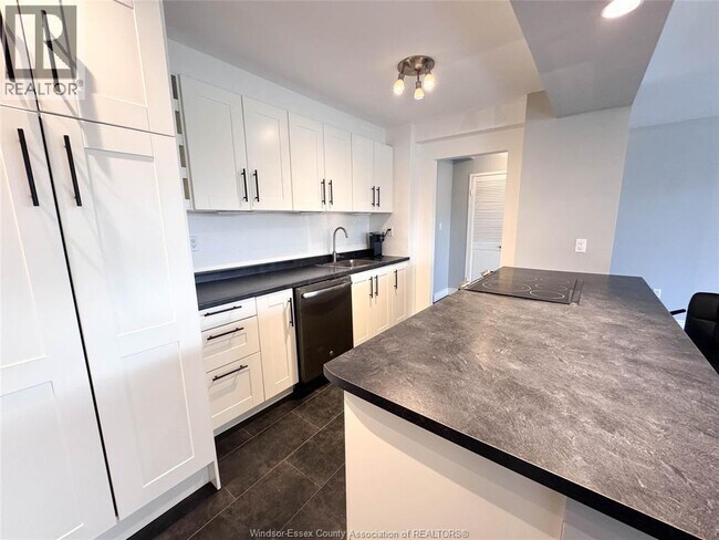 Photo du bâtiment - 2144 Pelissier St