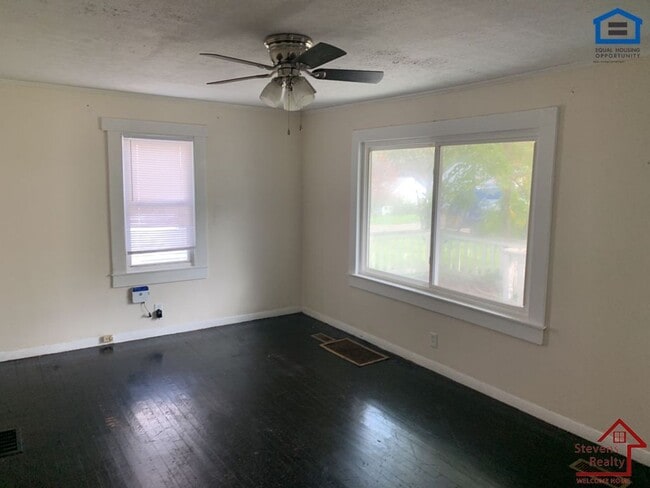 Building Photo - 3427 S Haven Rd