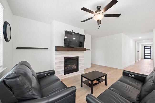 Foto del edificio - 2848 Acadia Dr
