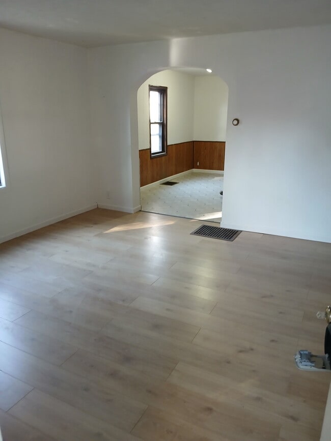 Sala de estar - 1112 W 14th St