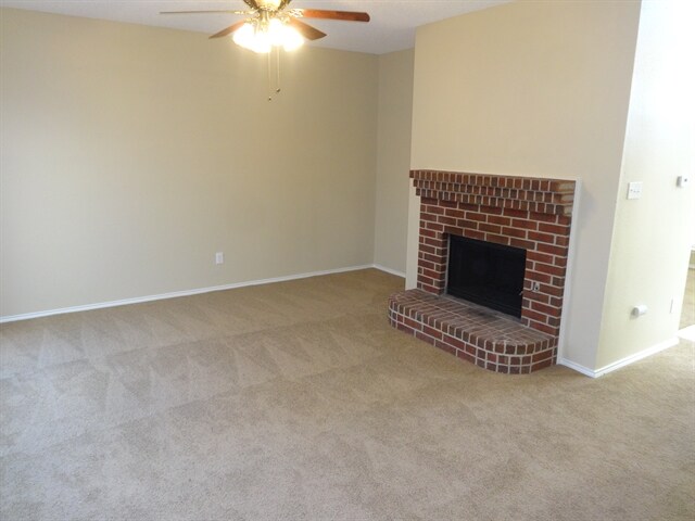 Building Photo - 832 Parker Dr