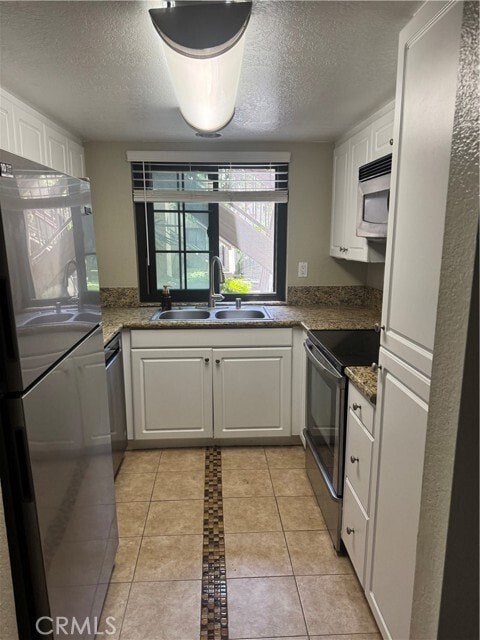 Foto del edificio - 25651 Indian Hill Ln