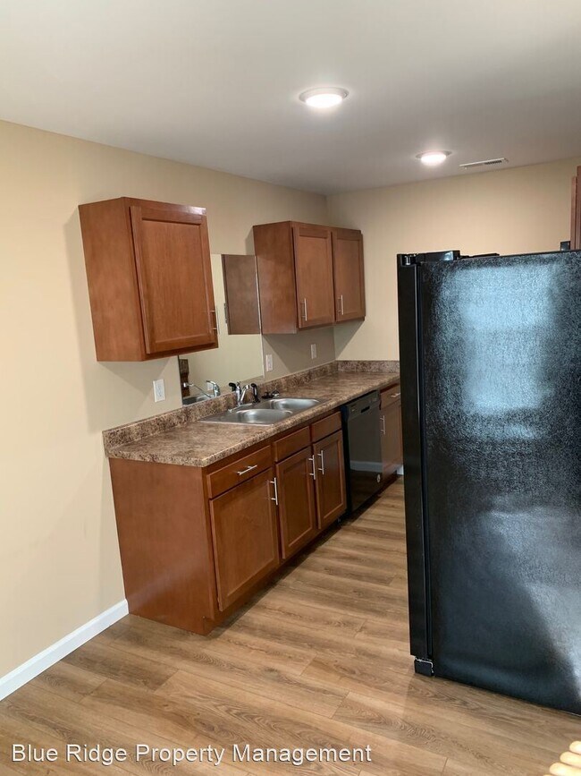 Building Photo - 1 br, 1 bath House - 101 Meredith Street, ...