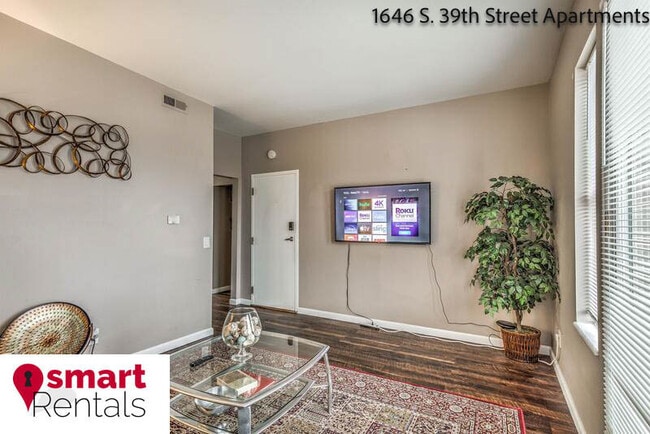 Building Photo - 1646 S 39th St