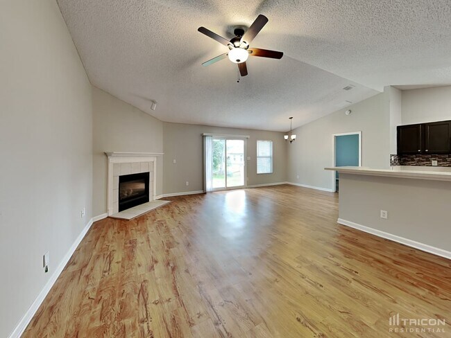 Foto del edificio - 2706 Taylor Hill Dr