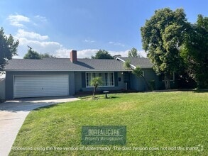 Building Photo - 3220 Parkside Dr