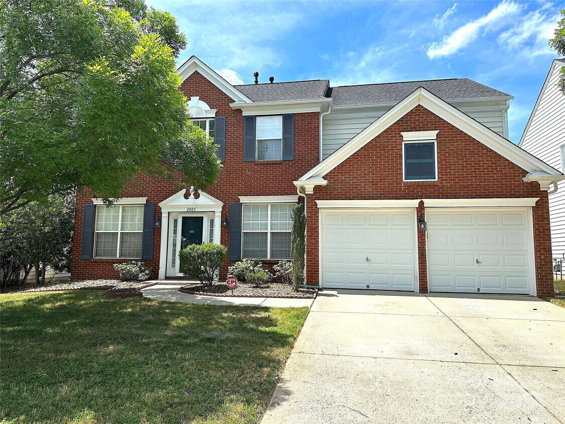 Primary Photo - 2005 Arbor Crest Ct