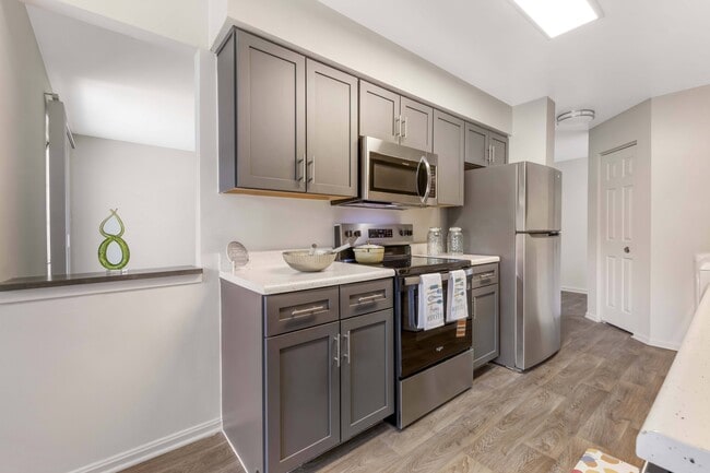 Foto del edificio - The Apartments at Owings Run