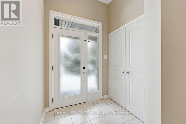 Building Photo - 880 Fletcher Cir