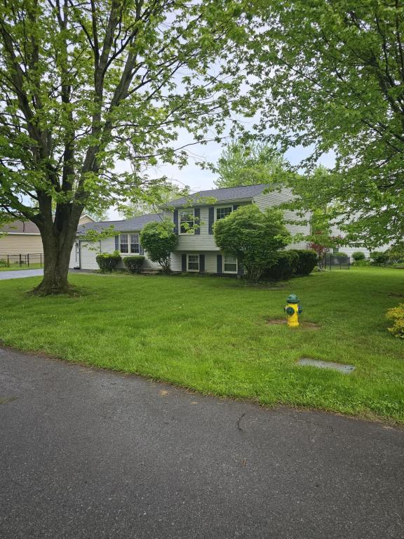 Building Photo - 8432 Falcon Dr