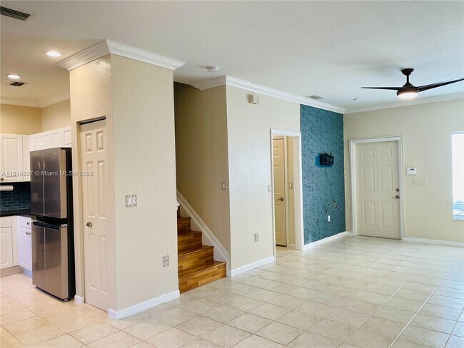Building Photo - 792 NW 170th Terrace