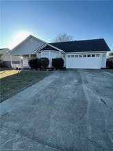 Building Photo - 261 Locust Dr