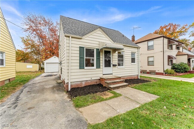 Foto del edificio - 441 E 250th St