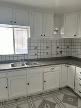 Building Photo - 1557 W 29th St