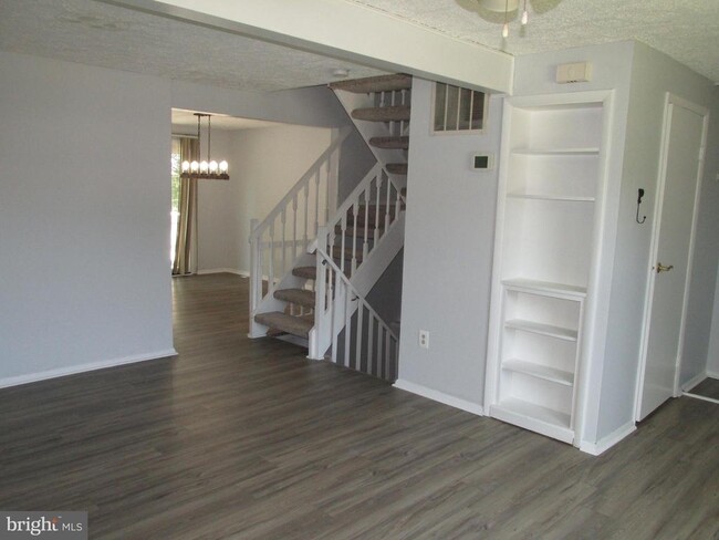Building Photo - 4906 Berryhill Cir
