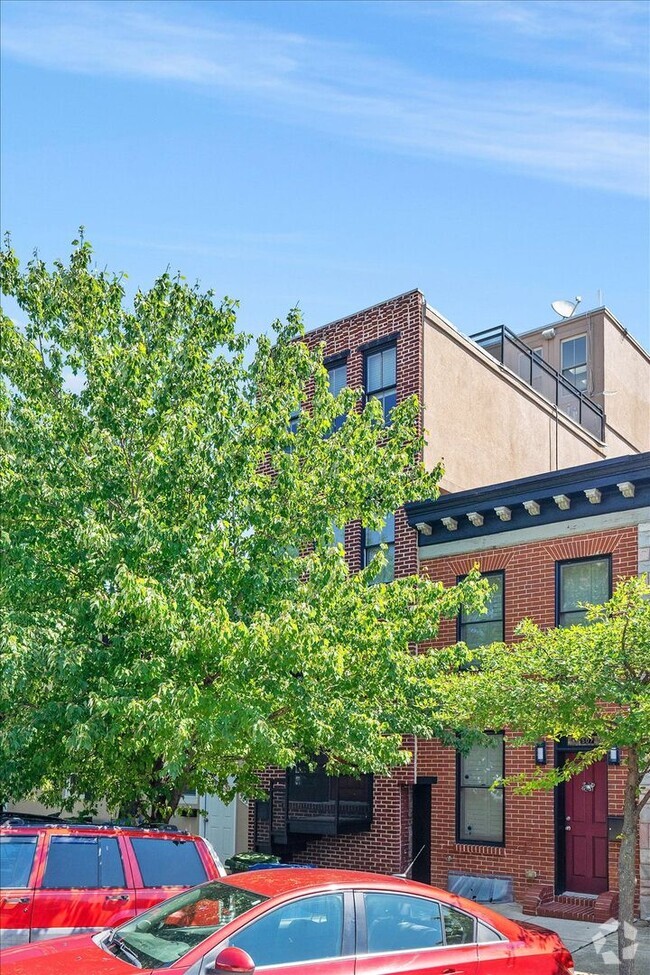 Building Photo - 505 S Milton Ave