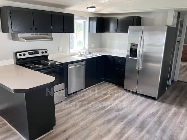 Building Photo - 300 Bierney Creek Rd