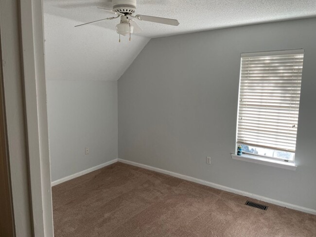 Foto del edificio - Hulon Lane - Near Lexington Medical Center